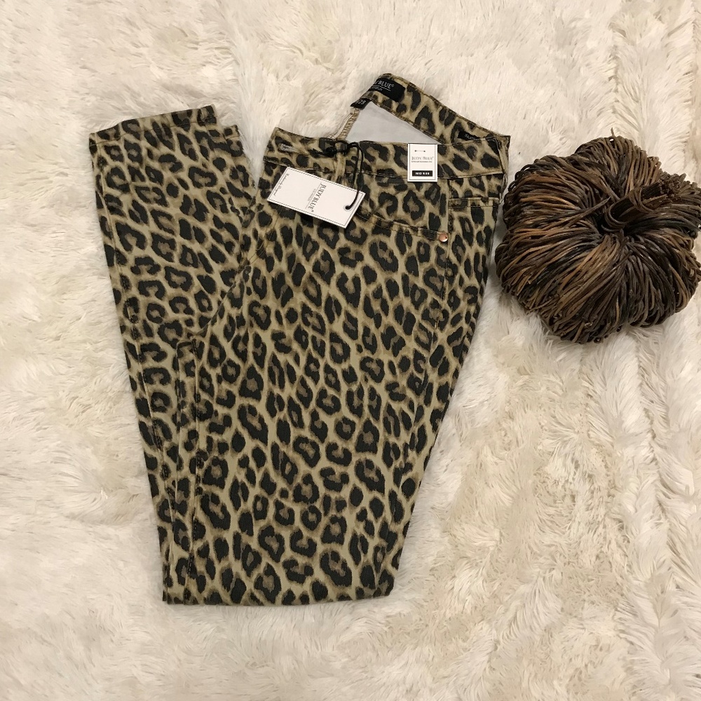 Judy Blue’s Leopard Skinny Fit